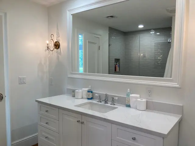 Willowbend Bathroom 001