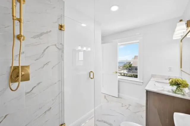 100 salt marsh rd bathroom 003
