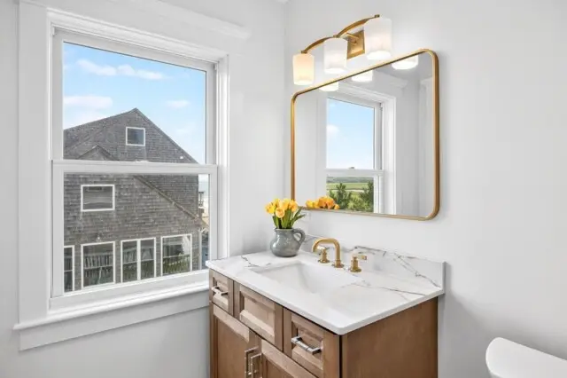 100 salt marsh rd bathroom 006